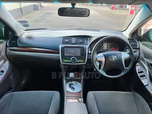 Toyota Premio 2014 Silver