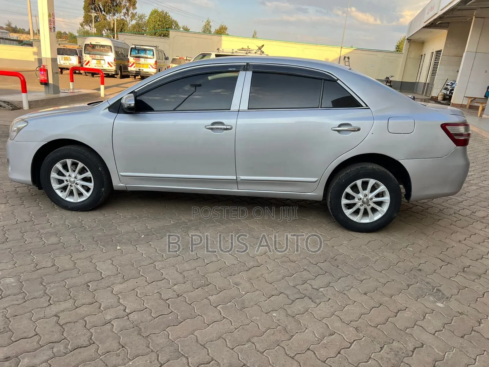 Toyota Premio 2014 Silver