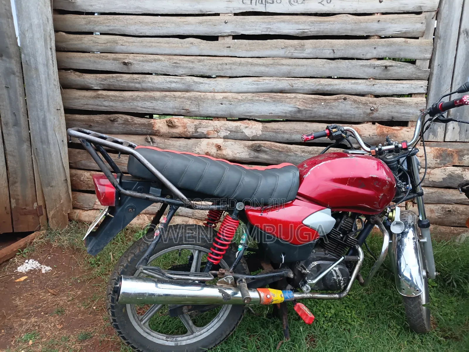 TVS HLX 125 2020 Red