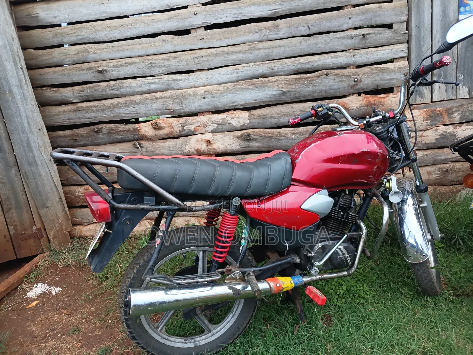 TVS HLX 125 2020 Red