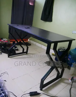 1.2m Metallic Working Table