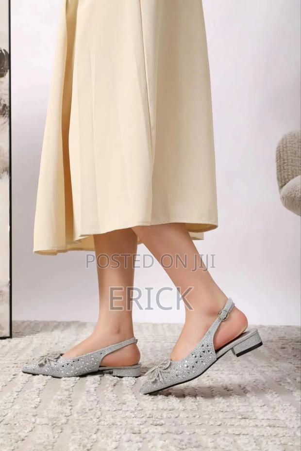 Women's Low Heels - thumbnail 2