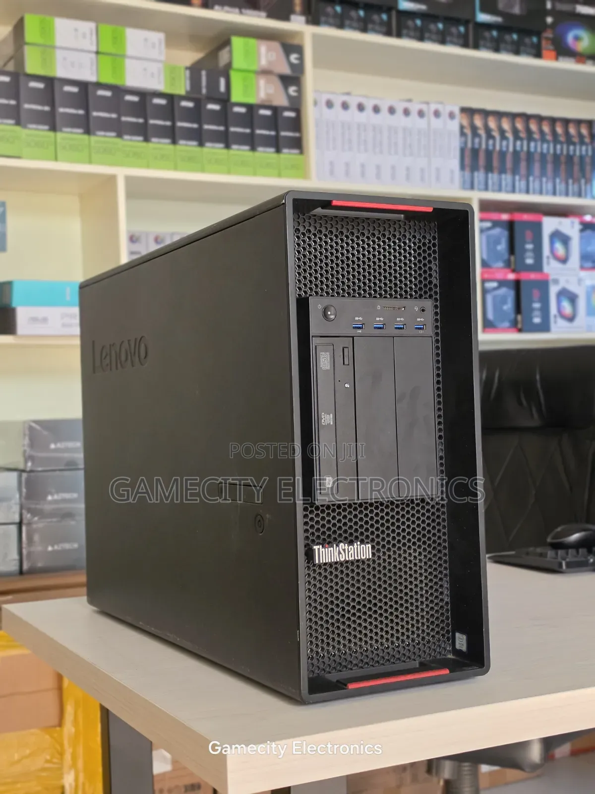 Desktop Computer Lenovo ThinkStation P910 1GB Intel Xeon SSD 256GB