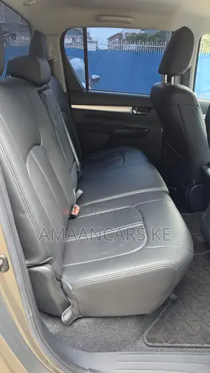 Toyota Hilux Revo Double Cab Deisel 2.4 RWD 2021 Brown