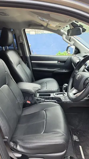 Toyota Hilux Revo Double Cab Deisel 2.4 RWD 2021 Brown