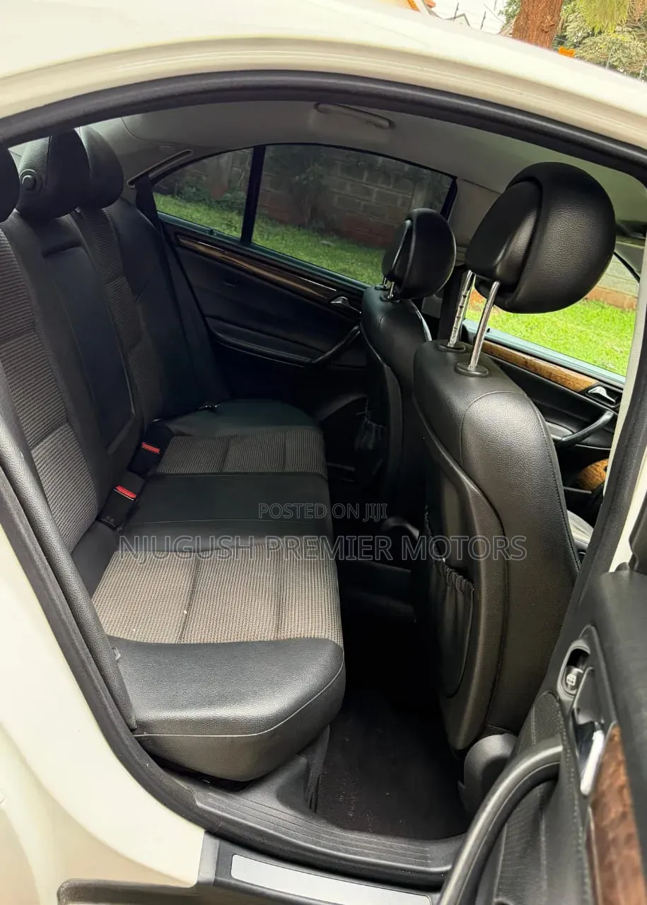 Mercedes-Benz C230 2005 White