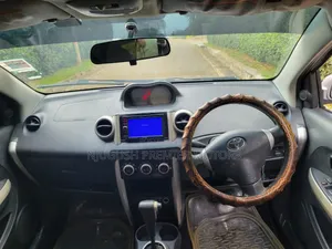 Toyota IST 2003 Silver
