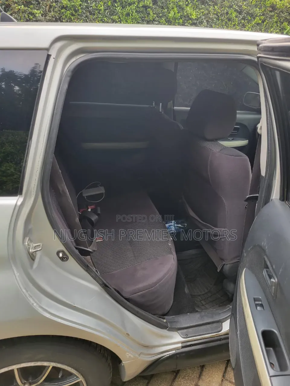 Toyota IST 2003 Silver
