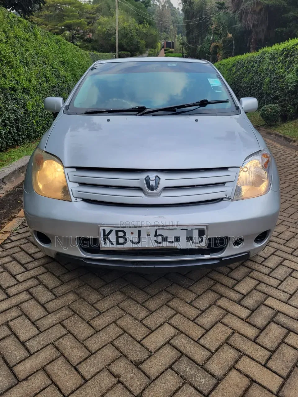 Toyota IST 2003 Silver