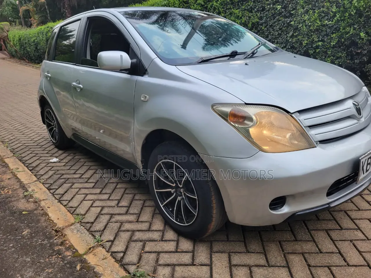 Toyota IST 2003 Silver