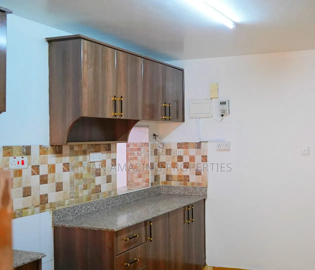 3bdrm Apartment in Garden City, Thome for sale