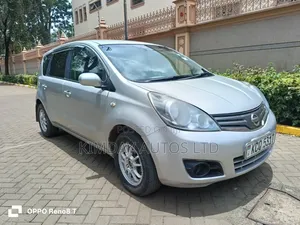 Nissan Note 2011 Silver