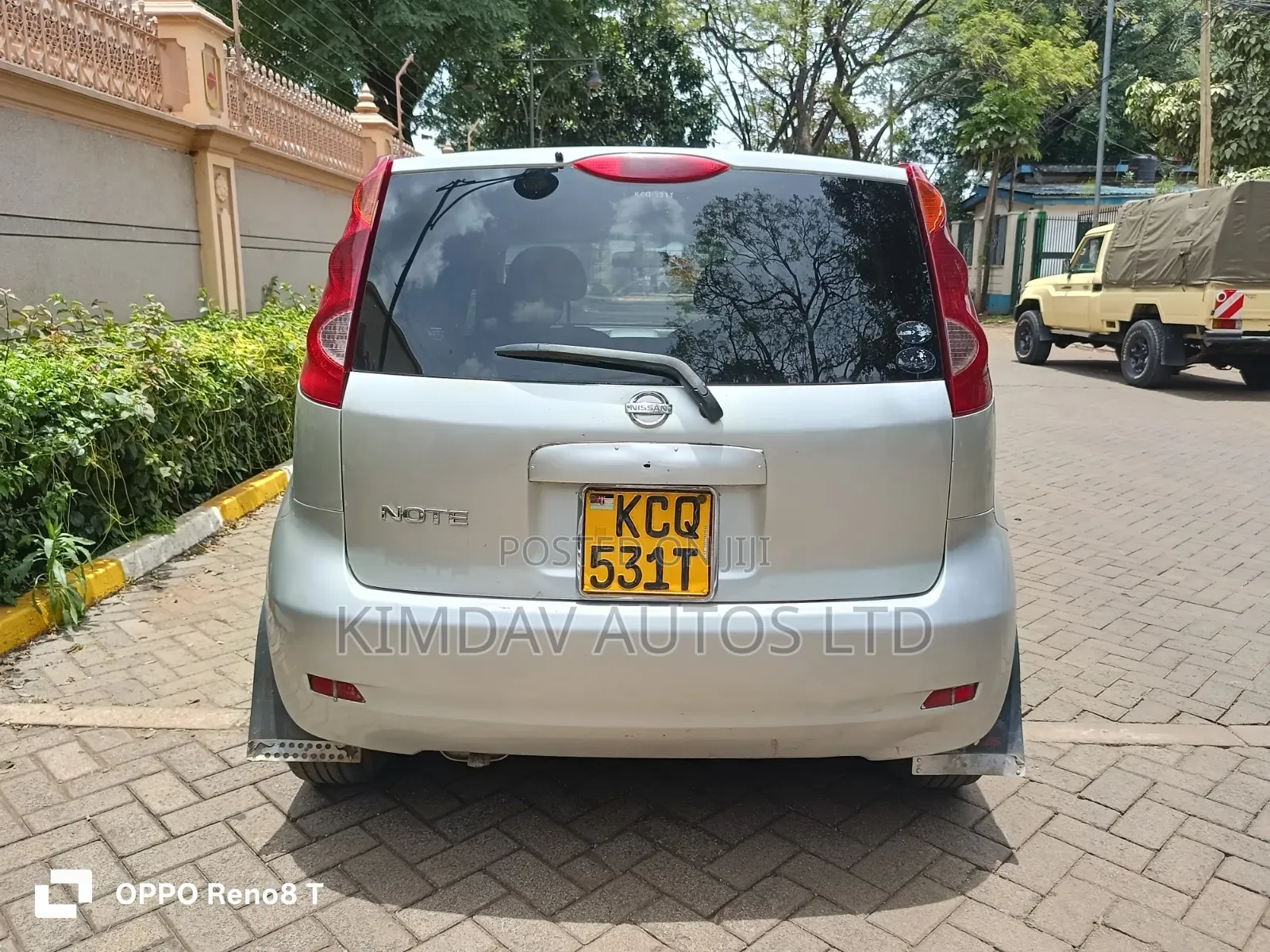 Nissan Note 2011 Silver