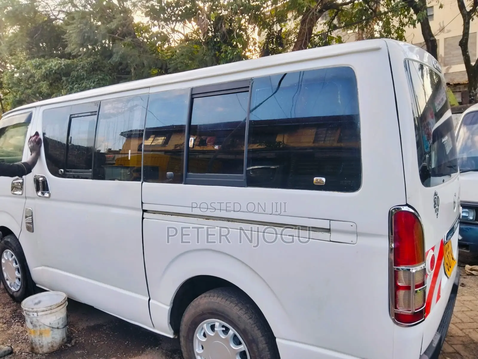 Toyota HiAce 2012 White