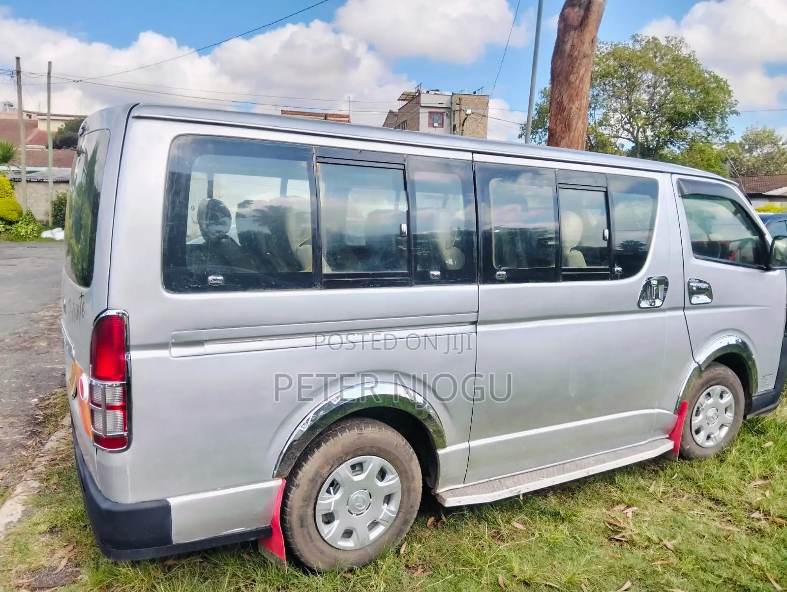 Toyota HiAce 2012 Grey