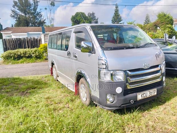 Toyota HiAce 2012 Grey - thumbnail 2