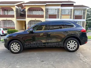 Porsche Cayenne Turbo S 4dr SUV AWD (4.8L 8cyl Turbo 8A) 2014 Black
