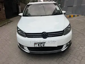 Volkswagen Touran 1.4 TSI 2012 White
