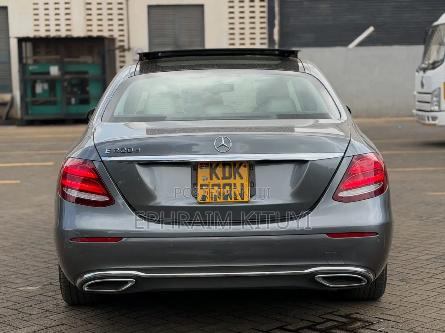 Mercedes-Benz E220 2016 Silver