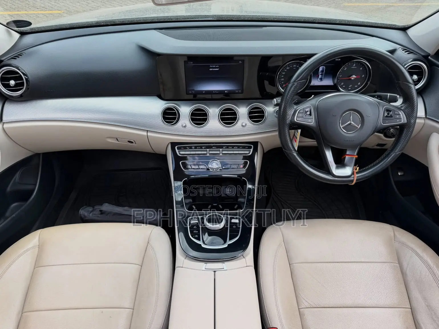Mercedes-Benz E220 2016 Silver