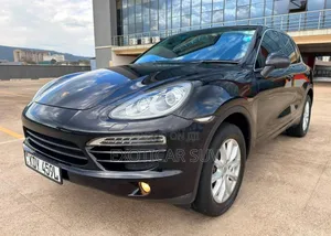 Porsche Cayenne 4dr SUV AWD (3.6L 6cyl 6M) 2014