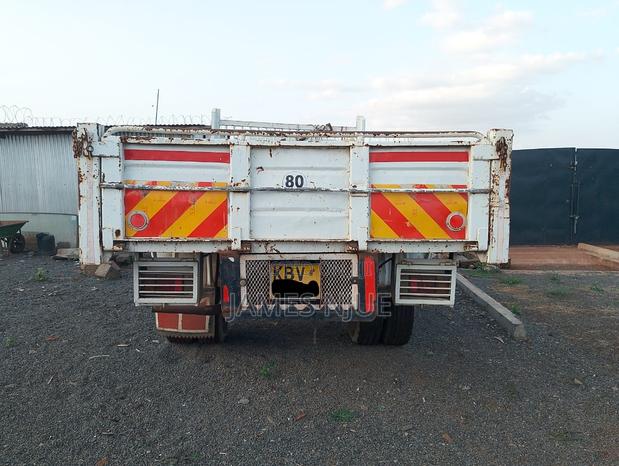 Isuzu NPR Truck - thumbnail 4