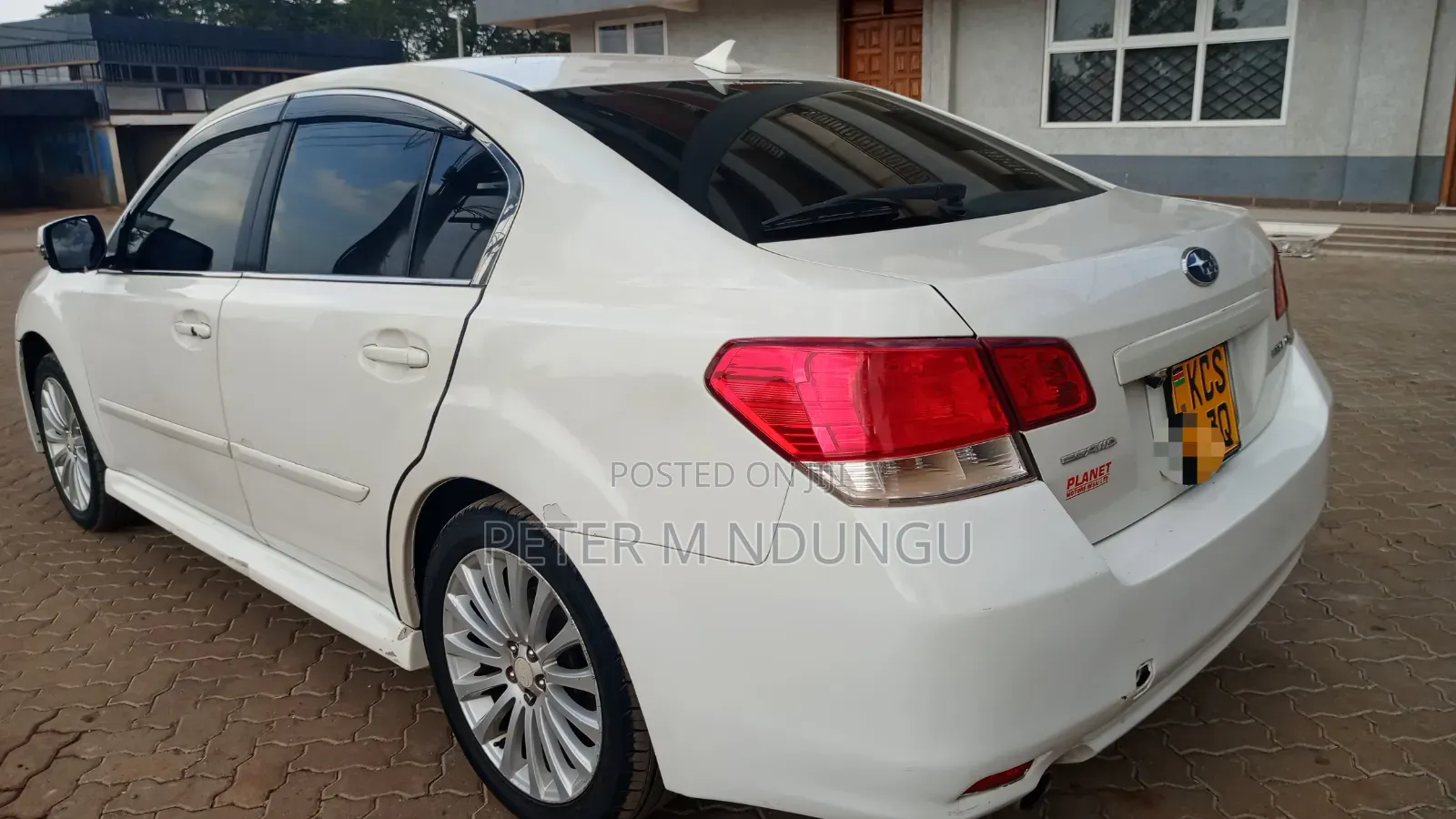 Subaru Legacy 2011 White