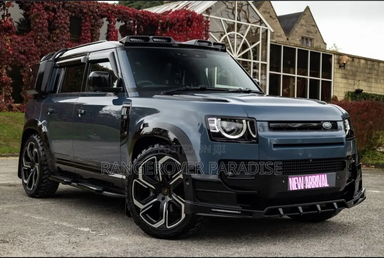 Land Rover Defender X-Dynamic SE 2023