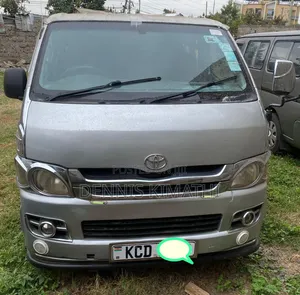 Toyota HiAce 2009 Silver