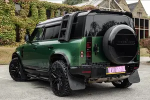 Land Rover Defender X-Dynamic SE 2023 Green