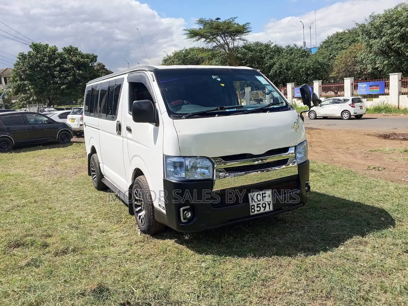 Toyota HiAce 2008 White