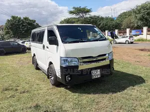Toyota HiAce 2008 White