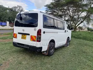 Toyota HiAce 2008 White
