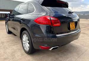 Porsche Cayenne 2014 Black