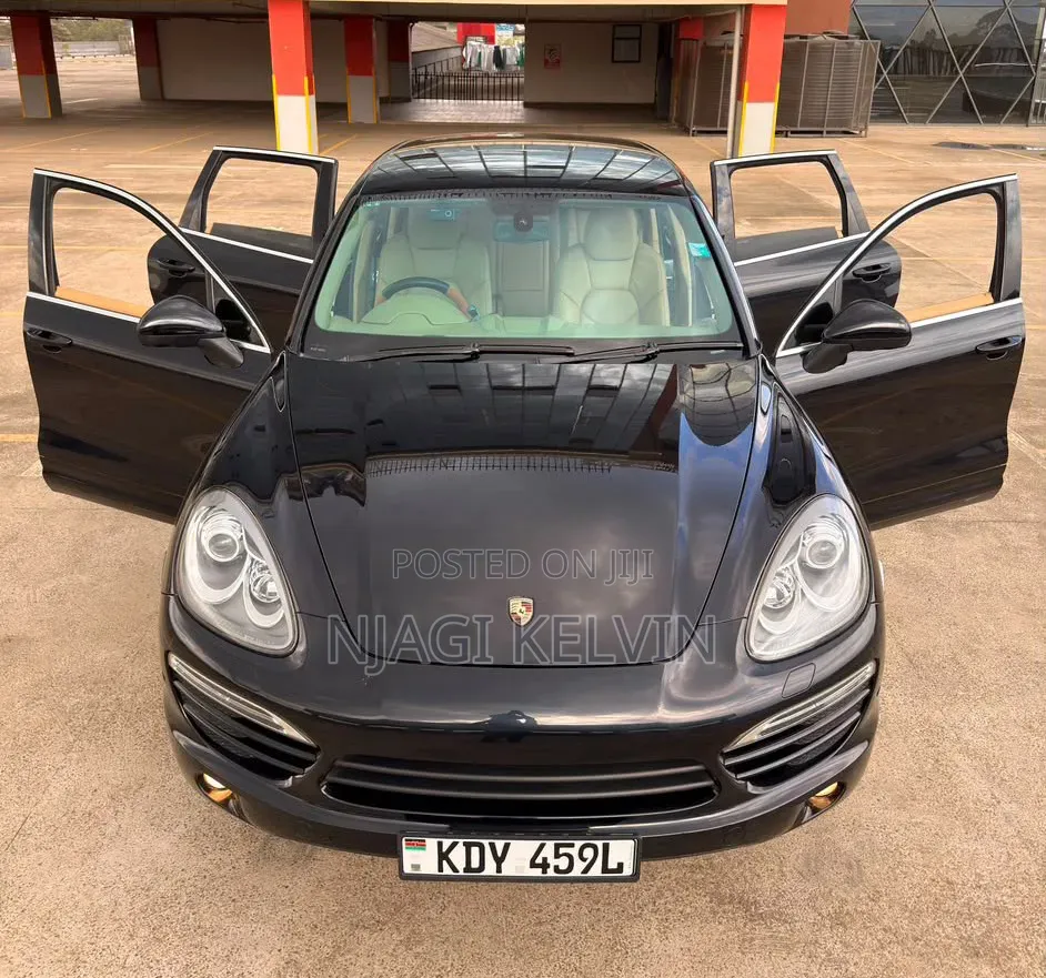 Porsche Cayenne 2014 Black