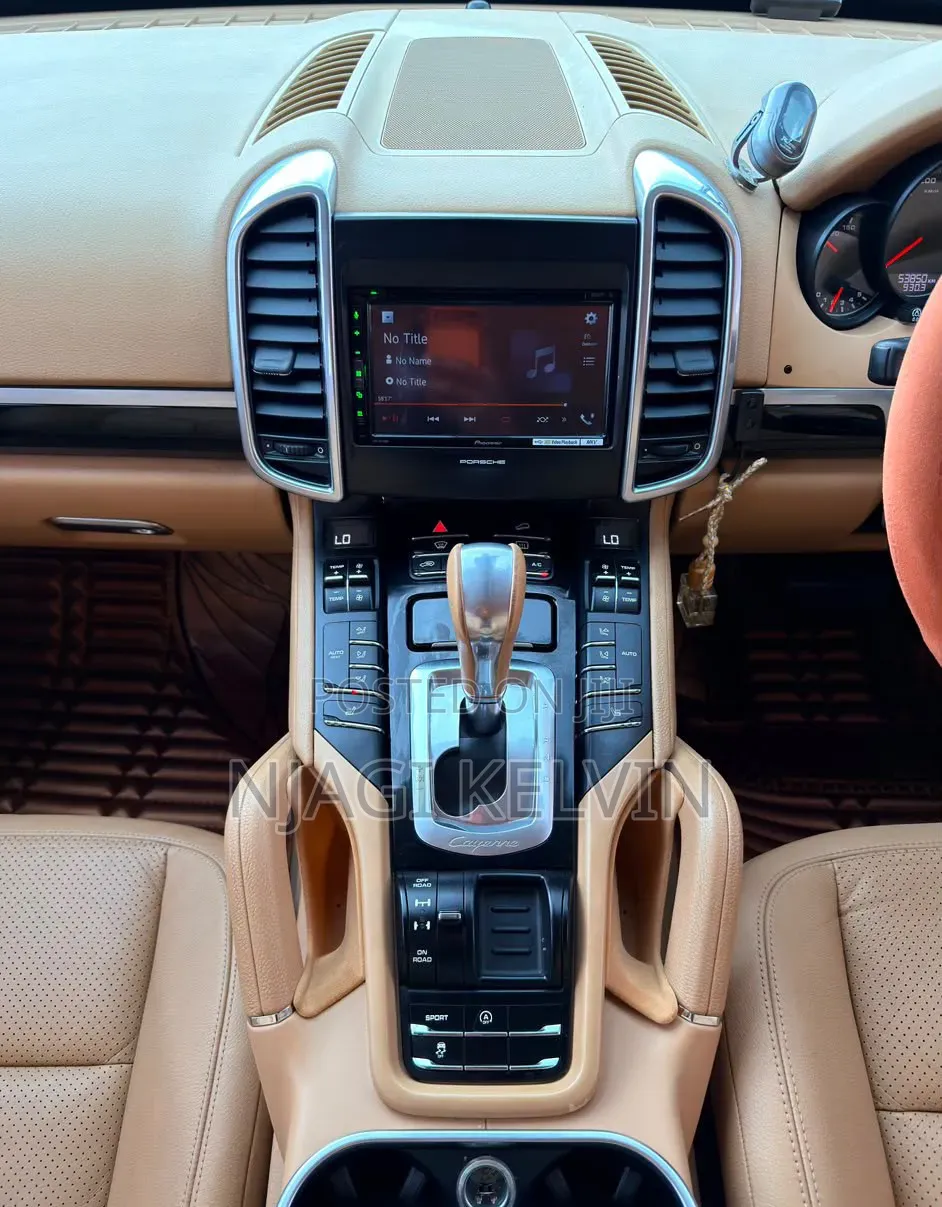 Porsche Cayenne 2014 Black
