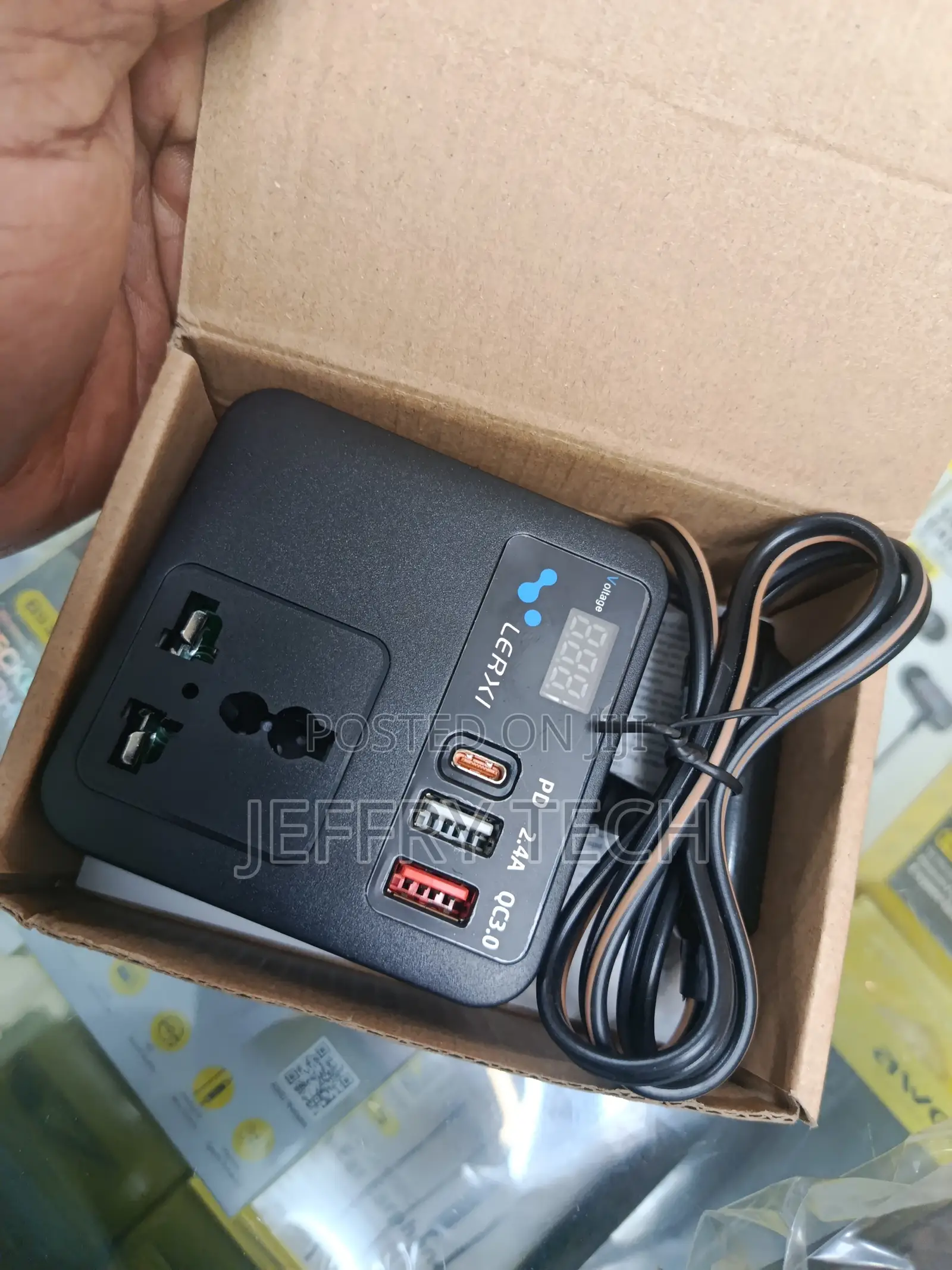 Lerxi Car Power Inverter Designed to Convert 12v/24v Dc to 220v Ac.