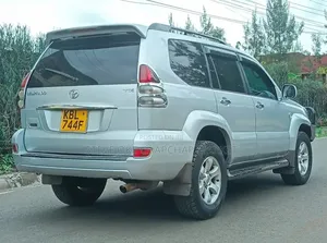 Toyota Land Cruiser Prado 3.4 5dr 2007 Silver
