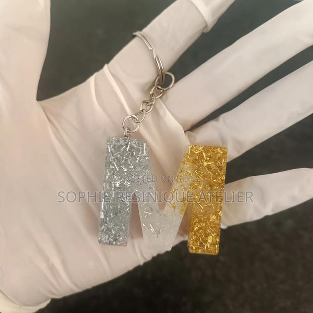 Handmade Resin Alphabet Keychain - thumbnail 3