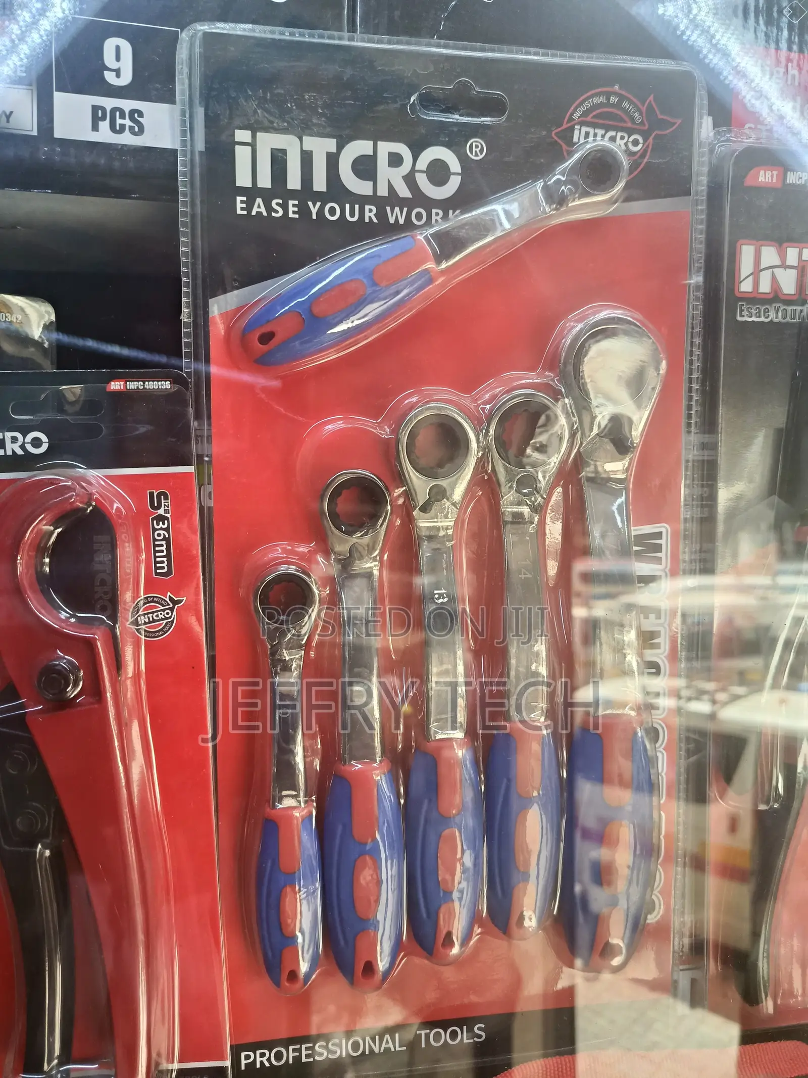 Intcro Ratchet Spanner Set, a 9-Piece Tool Kit Wrenches With Blue An.