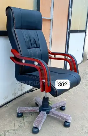 Managerial Leather Boss Executive Office Chair - High Back (Black/Red)