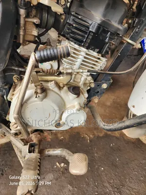 Bajaj Boxer 2022 Red