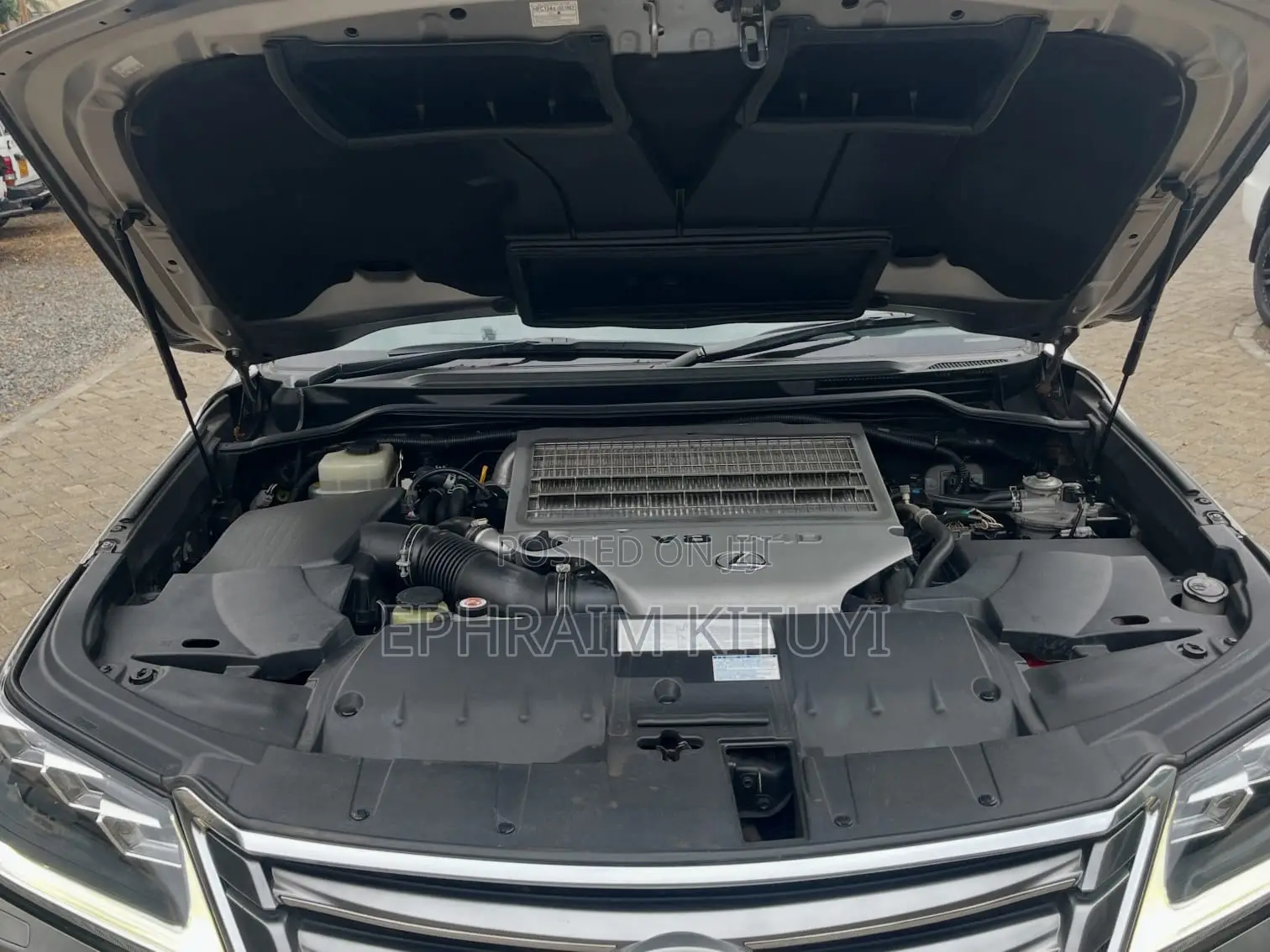 Lexus LX 2017 Silver