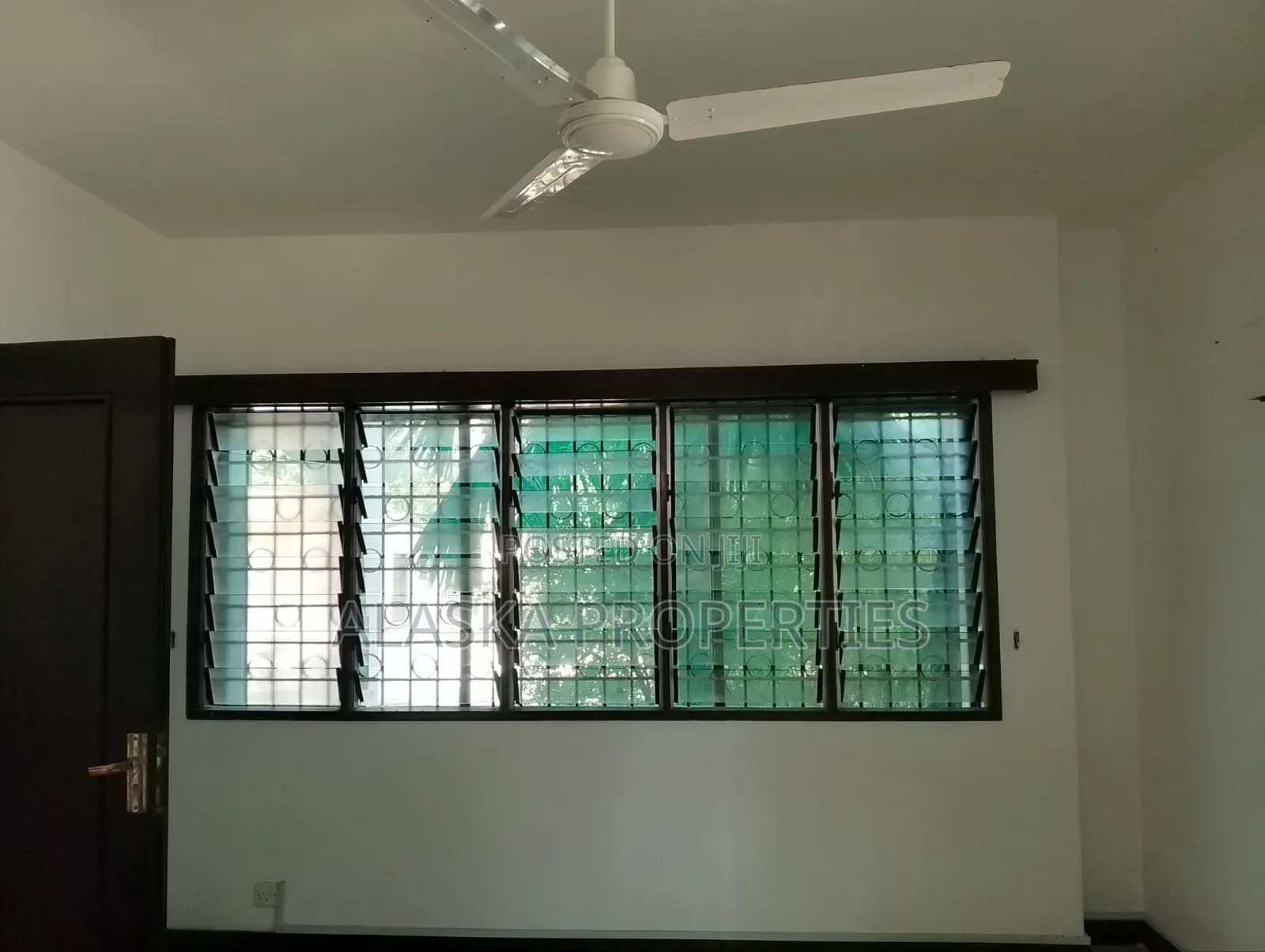 4bdrm Maisonette in Nyali Estate for rent
