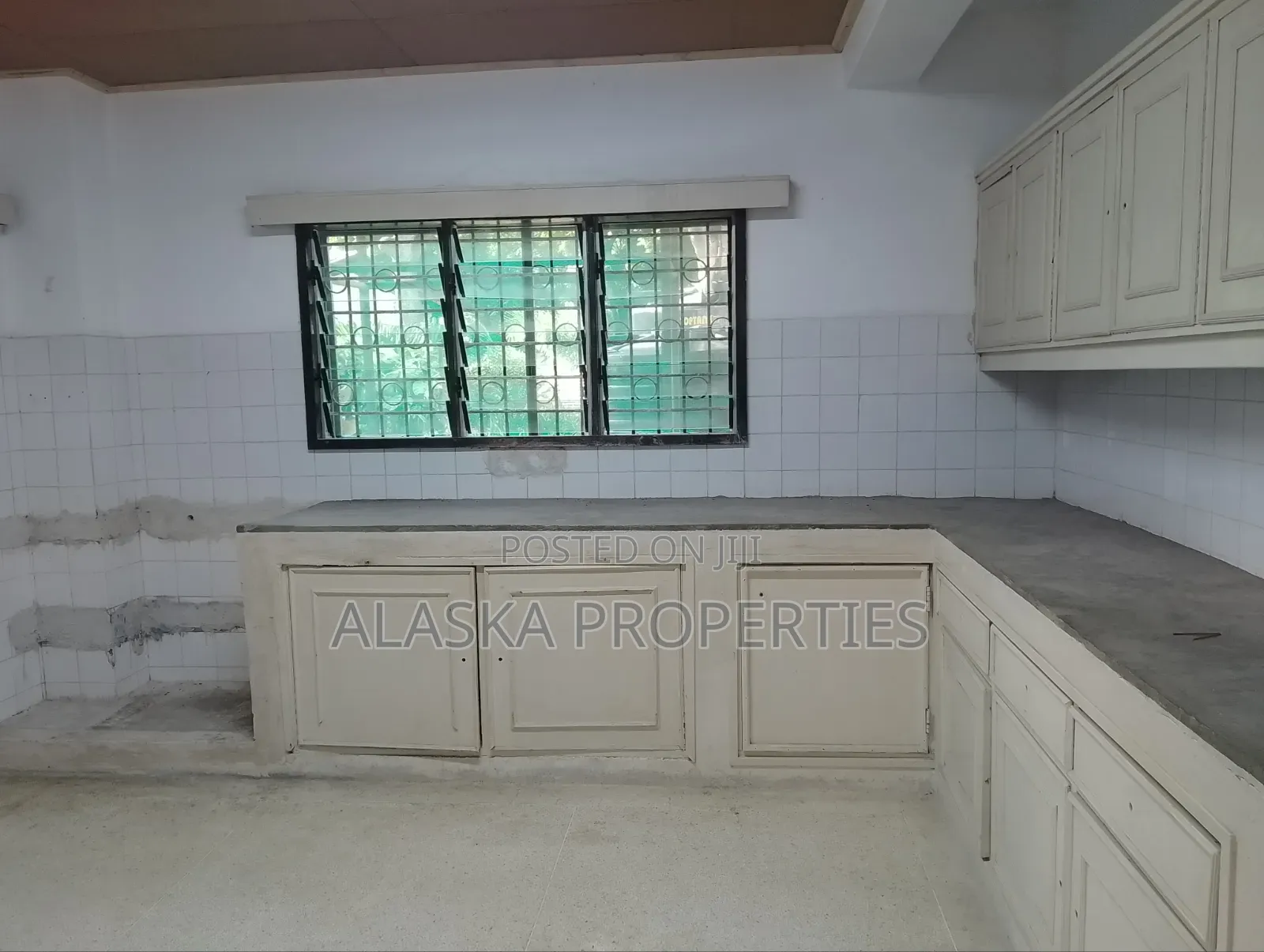 4bdrm Maisonette in Nyali Estate for rent