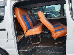 Toyota HiAce 2000 White