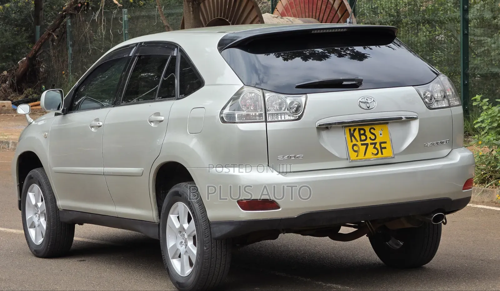 Toyota Harrier 2005 Silver