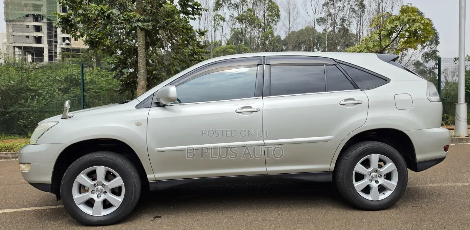 Toyota Harrier 2005 Silver