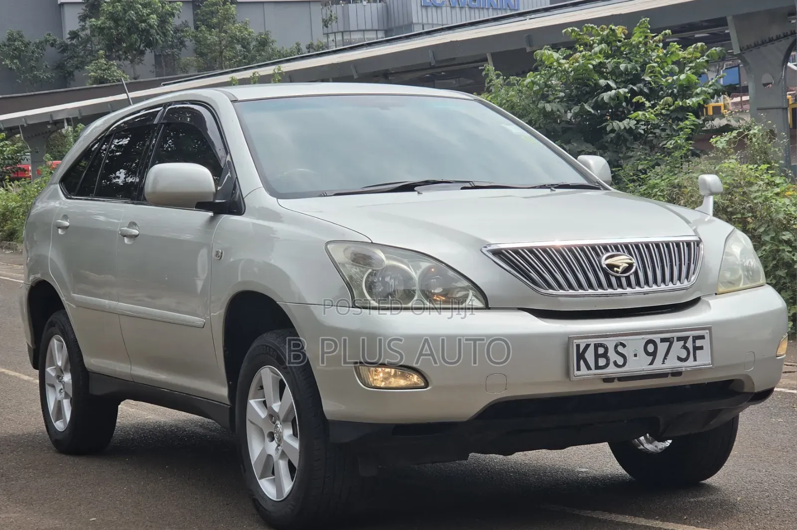 Toyota Harrier 2005 Silver