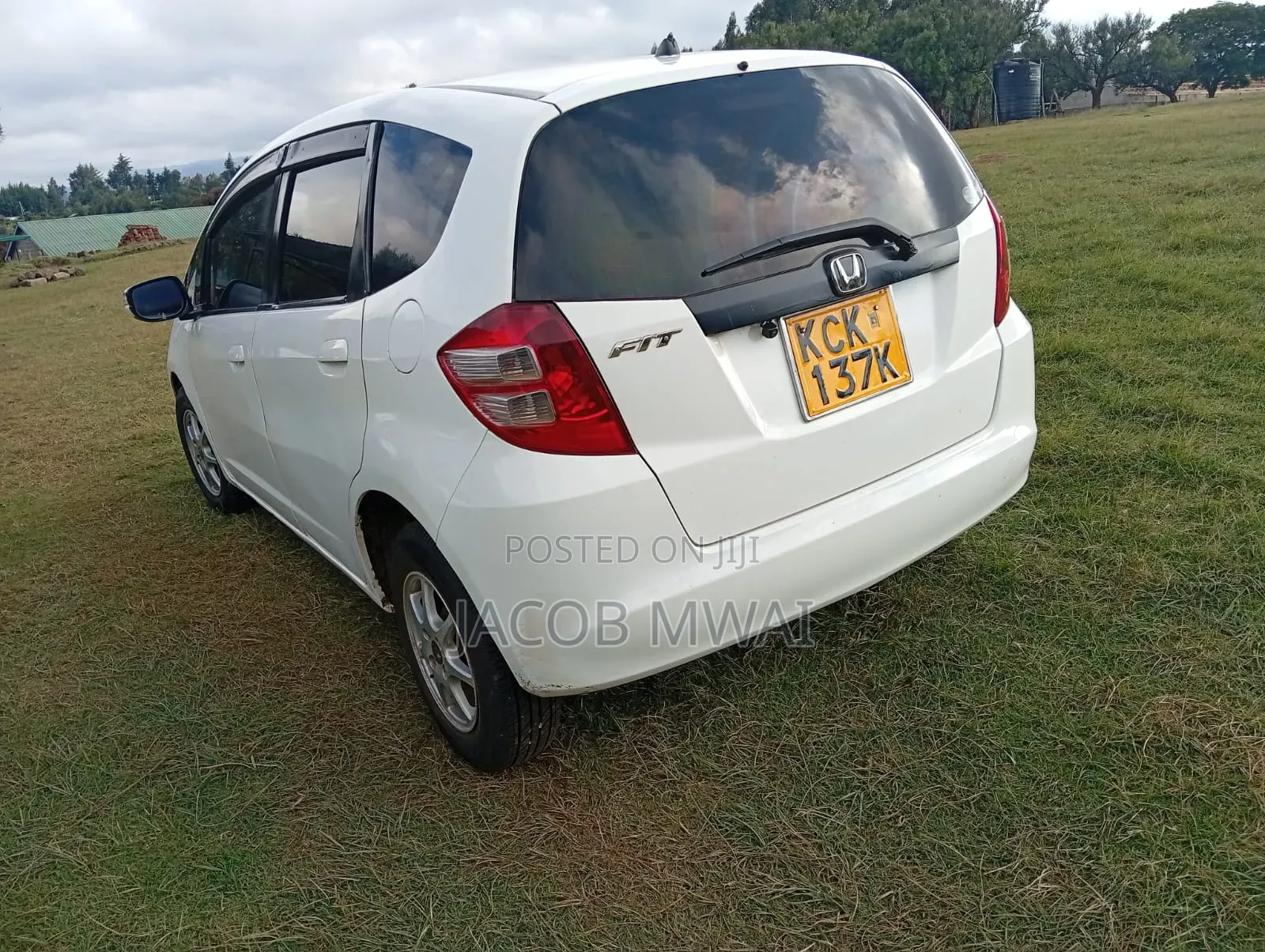 Honda Fit Aria 2009 White